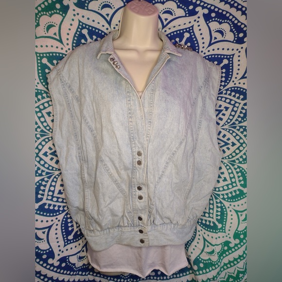 Unique Vintage Jackets & Blazers - Unique 80’s Vintage Light Denim Vest Made in Italy Rare